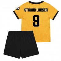 Stroje piłkarskie Wolves Jorgen Strand Larsen #9 Koszulka Podstawowej dla dzieci 2025-26 Krótki Rękaw (+ szorty)